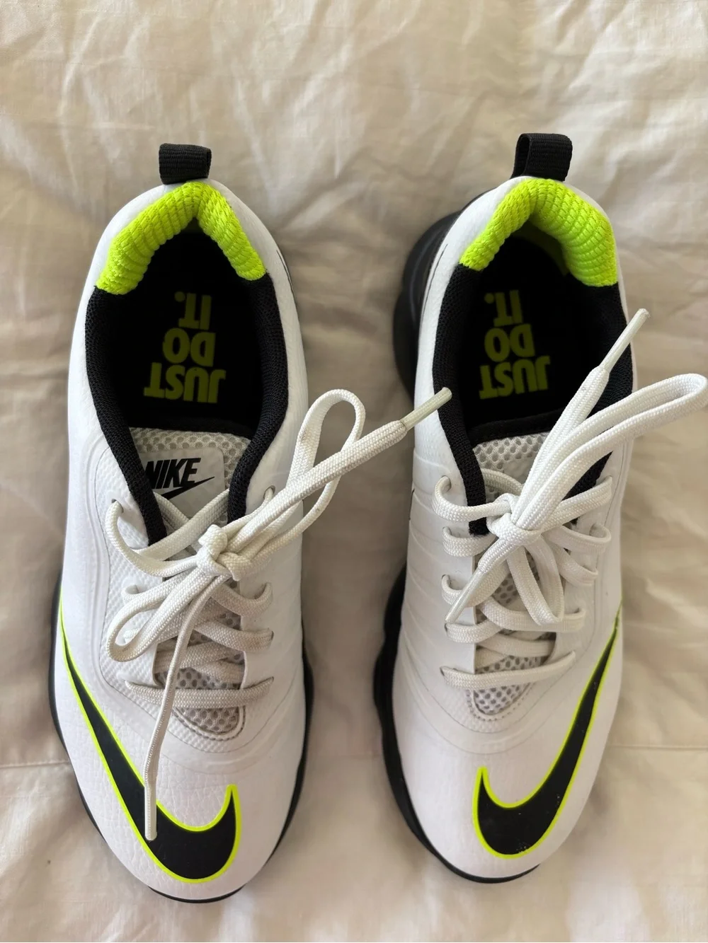 Nike Control Junior Golf Shoes Youth boys 3 white black neon green